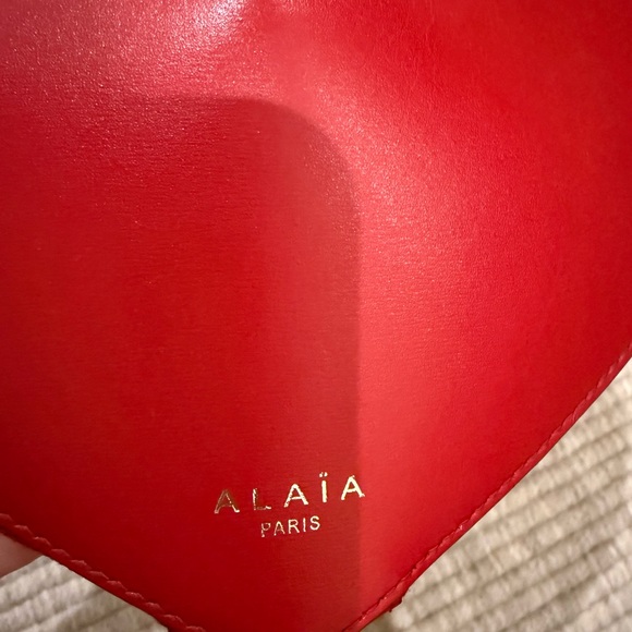 Alaia Le Coeur Red Heart Bag - Picture 9 of 9